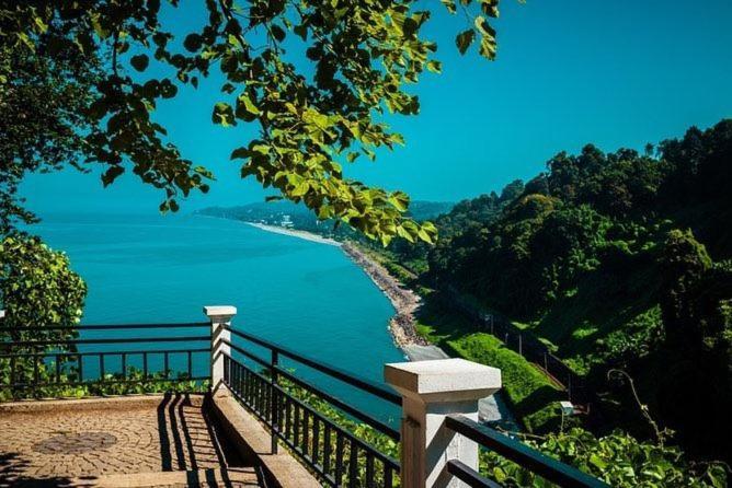 Homestay In Batumi Дом В Чакви Ngoại thất bức ảnh